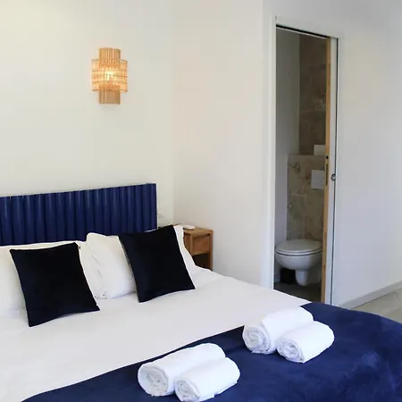 Πανσιόν Les D'agosta Porticcio (Corsica)