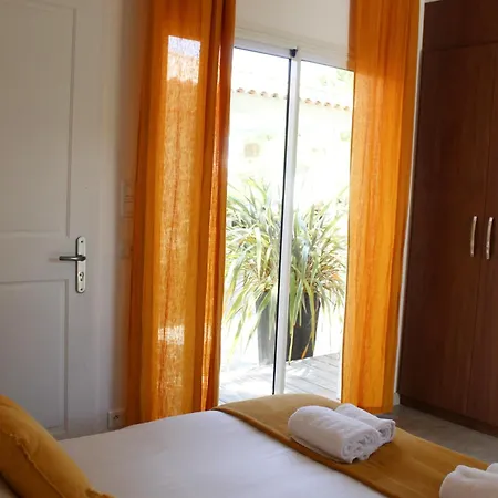 Les D'agosta Πανσιόν